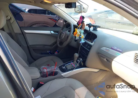 2010 Audi A4 2.0T Premium z USA, uszkodzony, nr VIN WAUEFAFL4AN055435